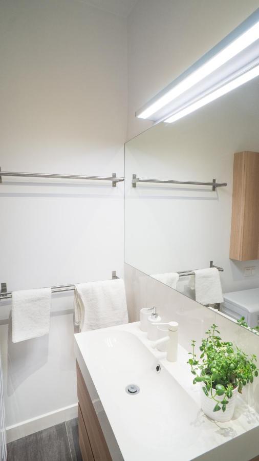 Sunny Apartment Varsavia Esterno foto